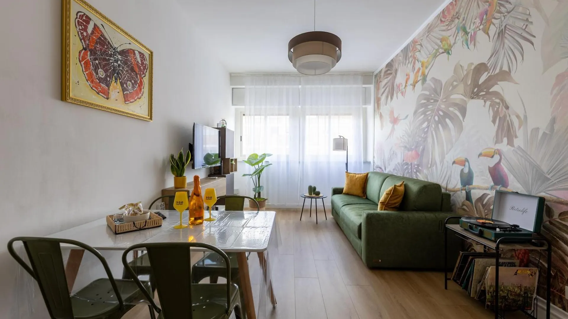 Contactos de Dylan Apartment